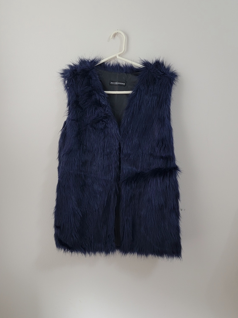 Faux Fur Sleeveless Vest in Navy